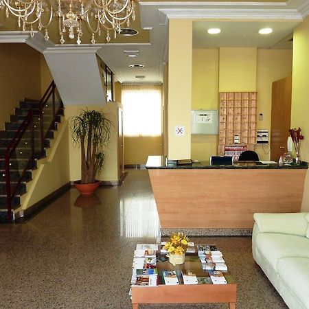 Hostal La Morada La Cisterniga Bagian luar foto
