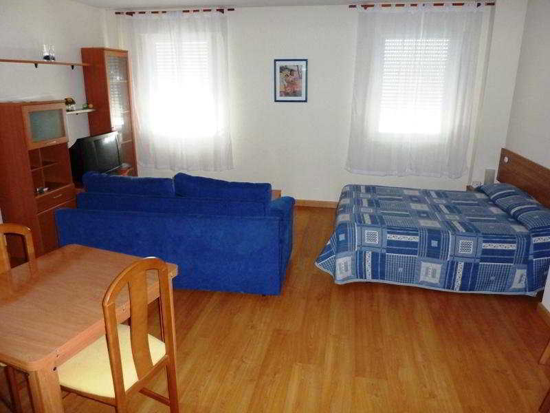 Hostal La Morada La Cisterniga Bagian luar foto