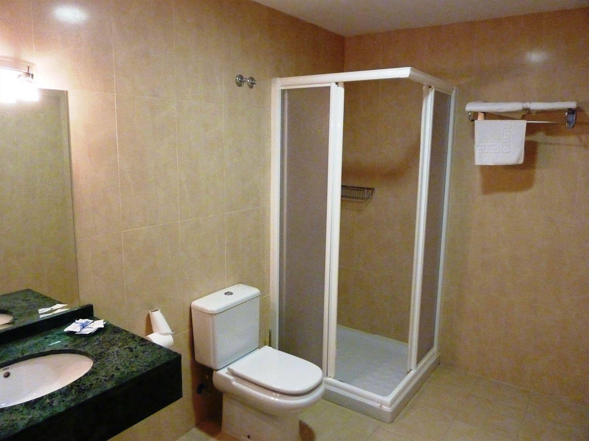 Hostal La Morada La Cisterniga Bagian luar foto